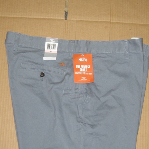 Docker Men's The Perfect Khaki Shorts  Waist: 40 - Picture 5 of 8